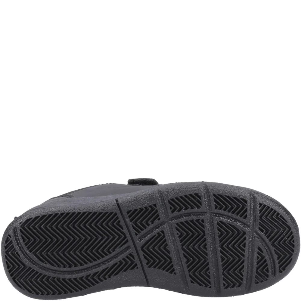 Umbro Ashfield Junior Touch Fastening Shoe - Image 3