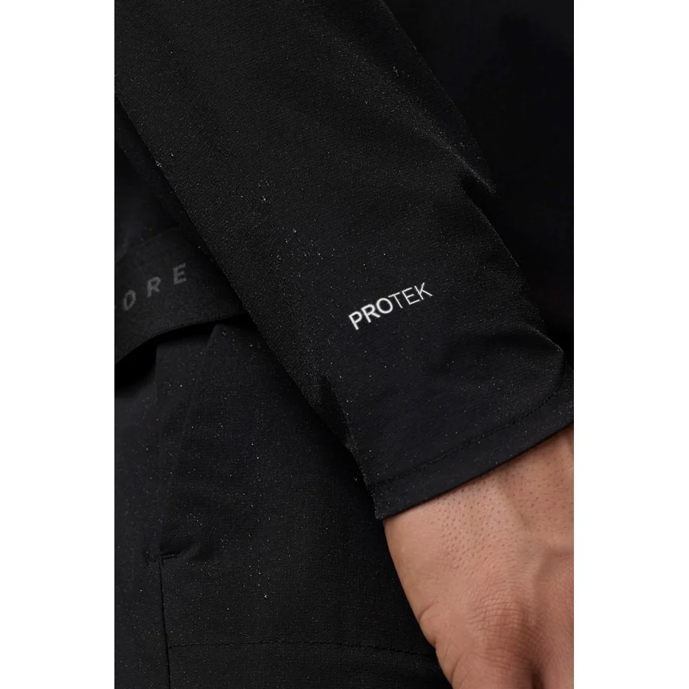 Castore Branded Elastic Wind Jacket - Image 5