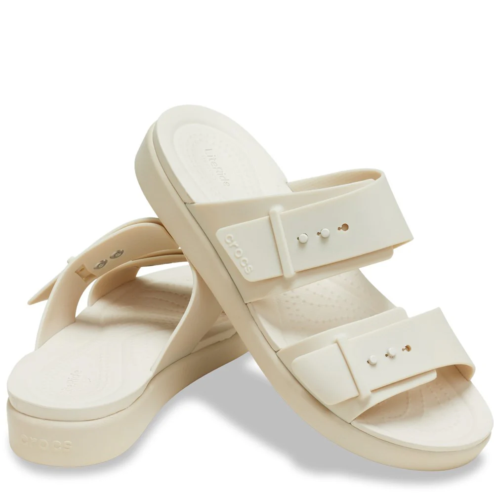 Crocs Brooklyn Buckle Low Sandal - Image 3