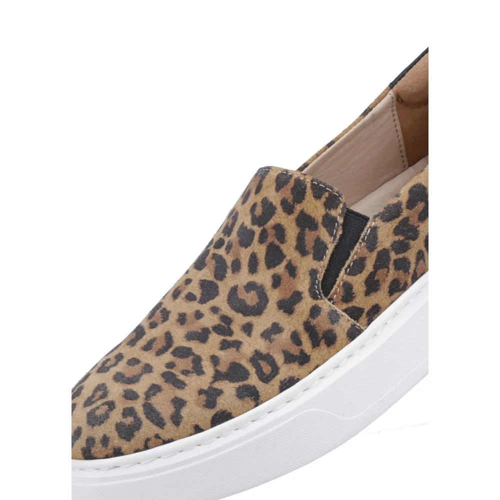 Hush Puppies Corinne Slip On Cupsole - Image 10