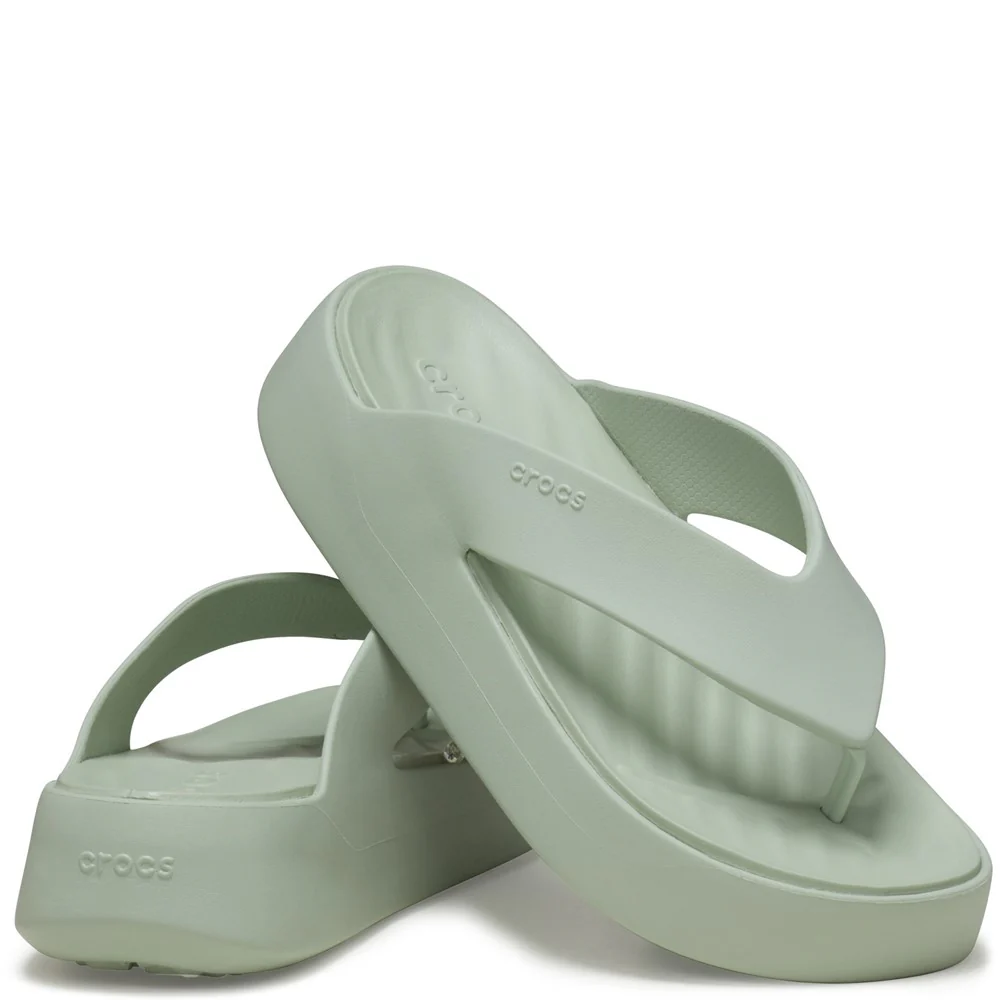 Crocs Getaway Platform Flip - Image 3