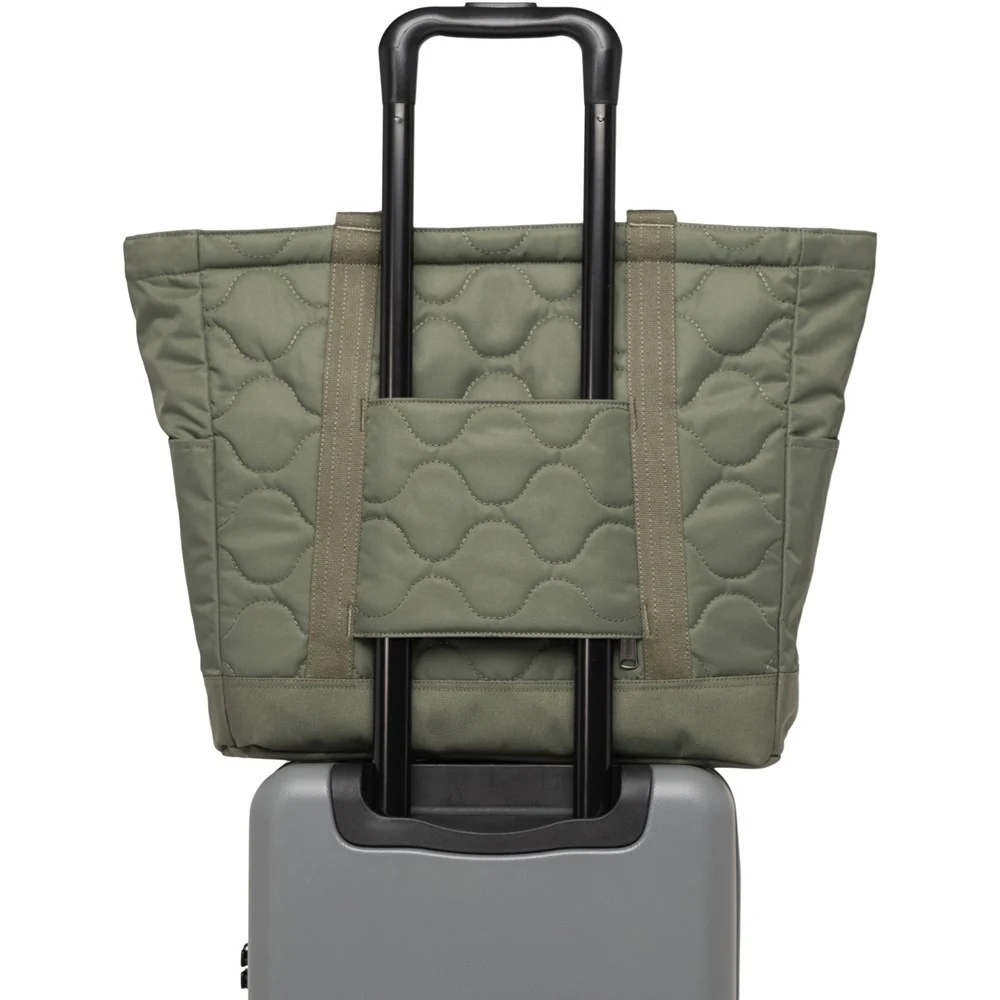 Herschel Bags Herschel Heritage Quilted Capsule Tote - Image 4