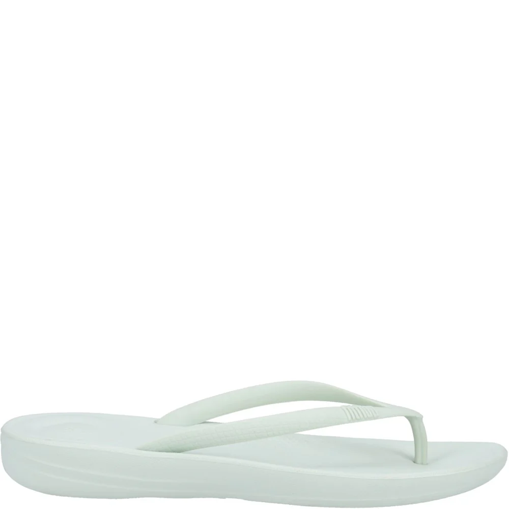 Fitflop iQushion Ergonomic Flip Flops - Image 6