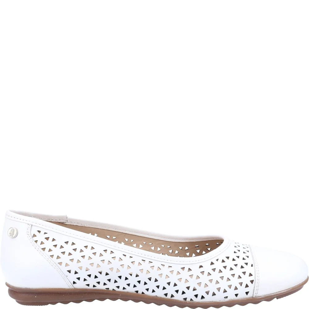 Hush Puppies Leah Ballerina Pump - Image 4