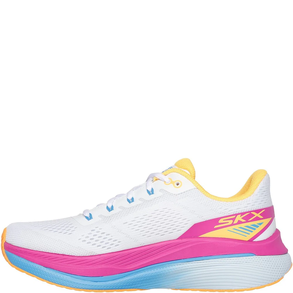 Skechers Max Cushioning Propulsion Trainer - Image 4