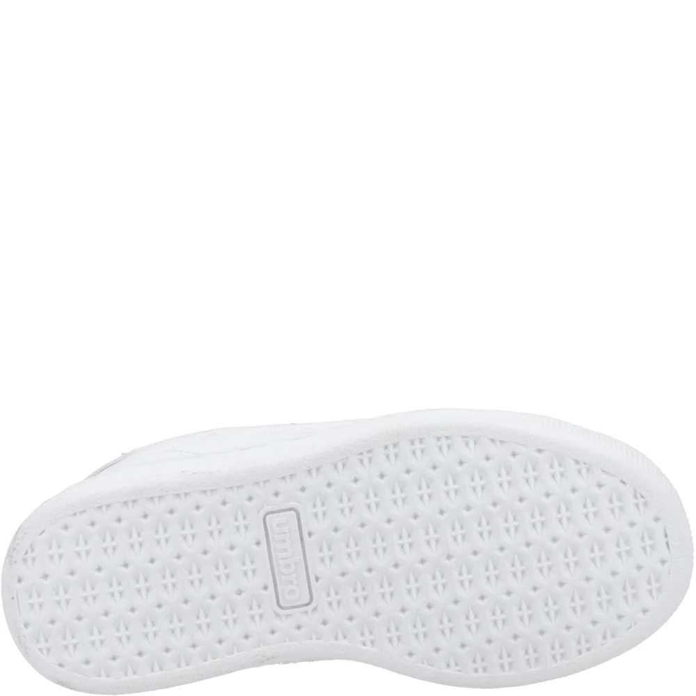 Umbro Medway V Junior Shoe - Image 3