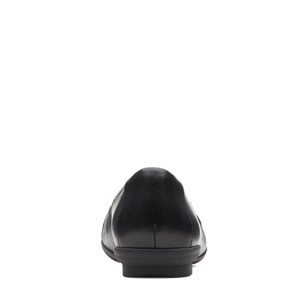 Clarks Neenah Lark Slip On Shoe - Image 4