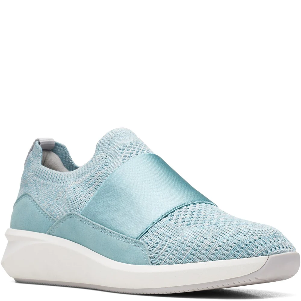 Clarks Un Rio Knit Shoes
